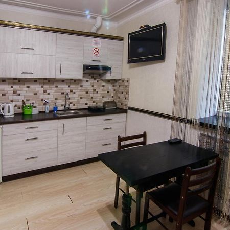 Aparthotel Bonus Vinnycja Esterno foto