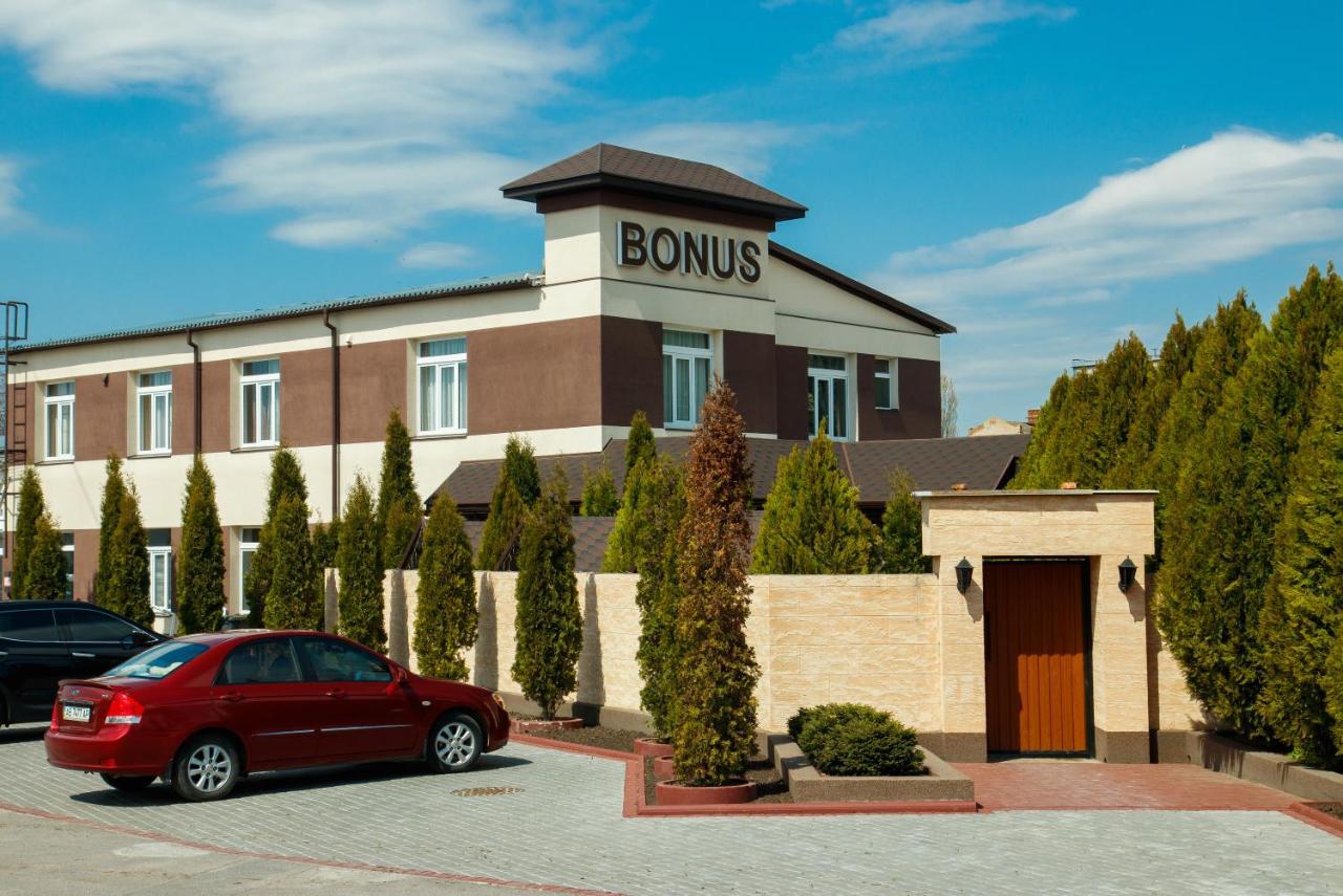 Aparthotel Bonus Vinnycja Esterno foto