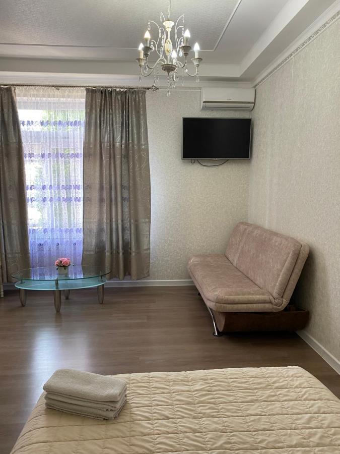 Aparthotel Bonus Vinnycja Esterno foto