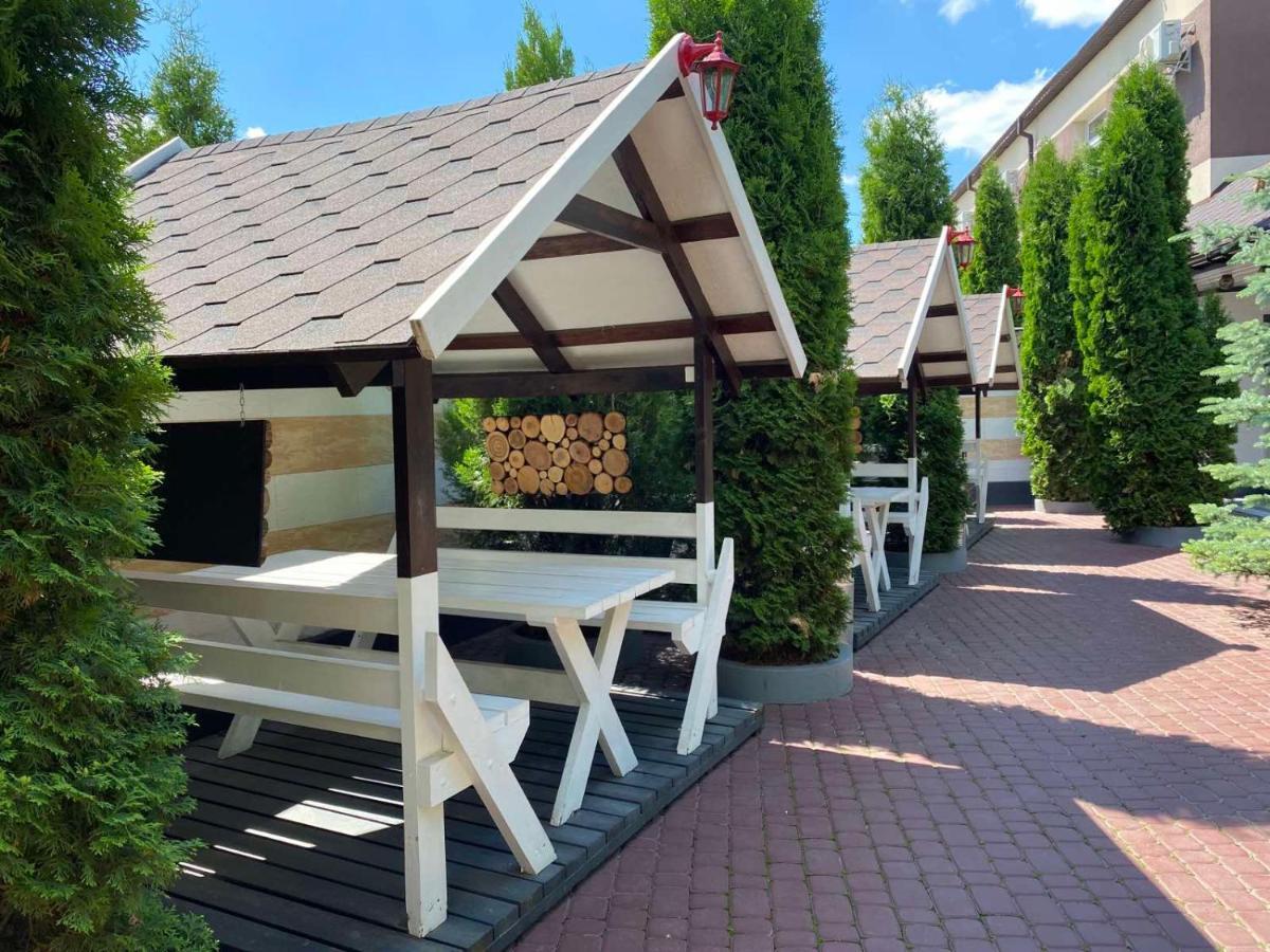 Aparthotel Bonus Vinnycja Esterno foto