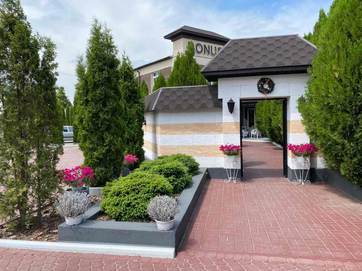 Aparthotel Bonus Vinnycja Esterno foto